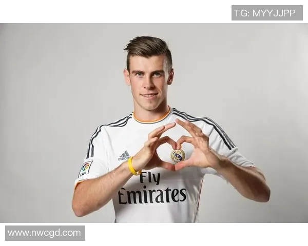 退役球员中最受欢迎的足球明星是谁及其传奇经历揭秘