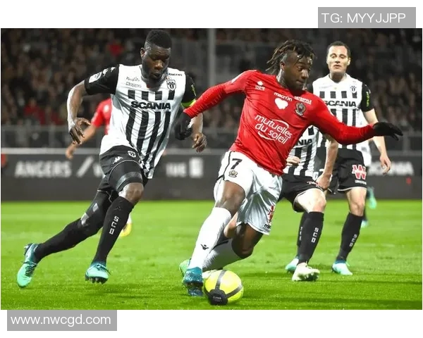 布雷斯特与梅斯激战正酣比分揭晓精彩瞬间回顾